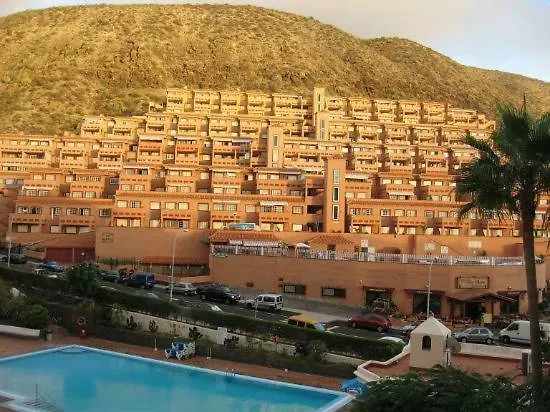 Hotel apartamentowy Castle Harbour 2*