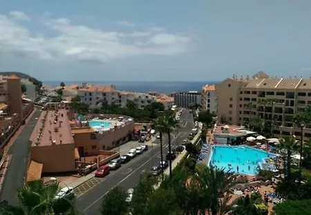 Castle Harbour Aparthotel