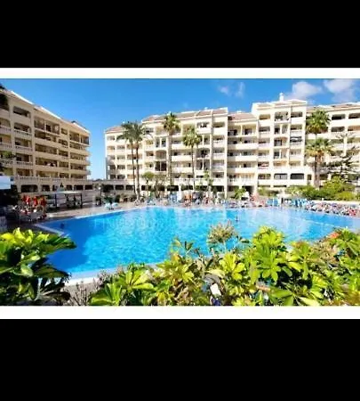 Castle Harbour 公寓式酒店