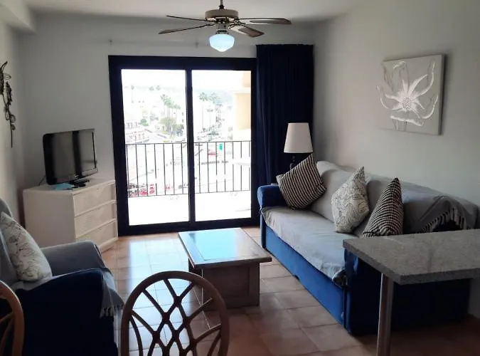 Aparthotel Castle Harbour